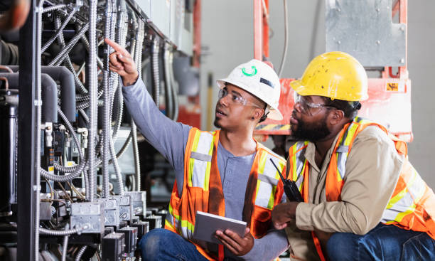 Best Affordable Emergency Electrician  in Edgerton, WI